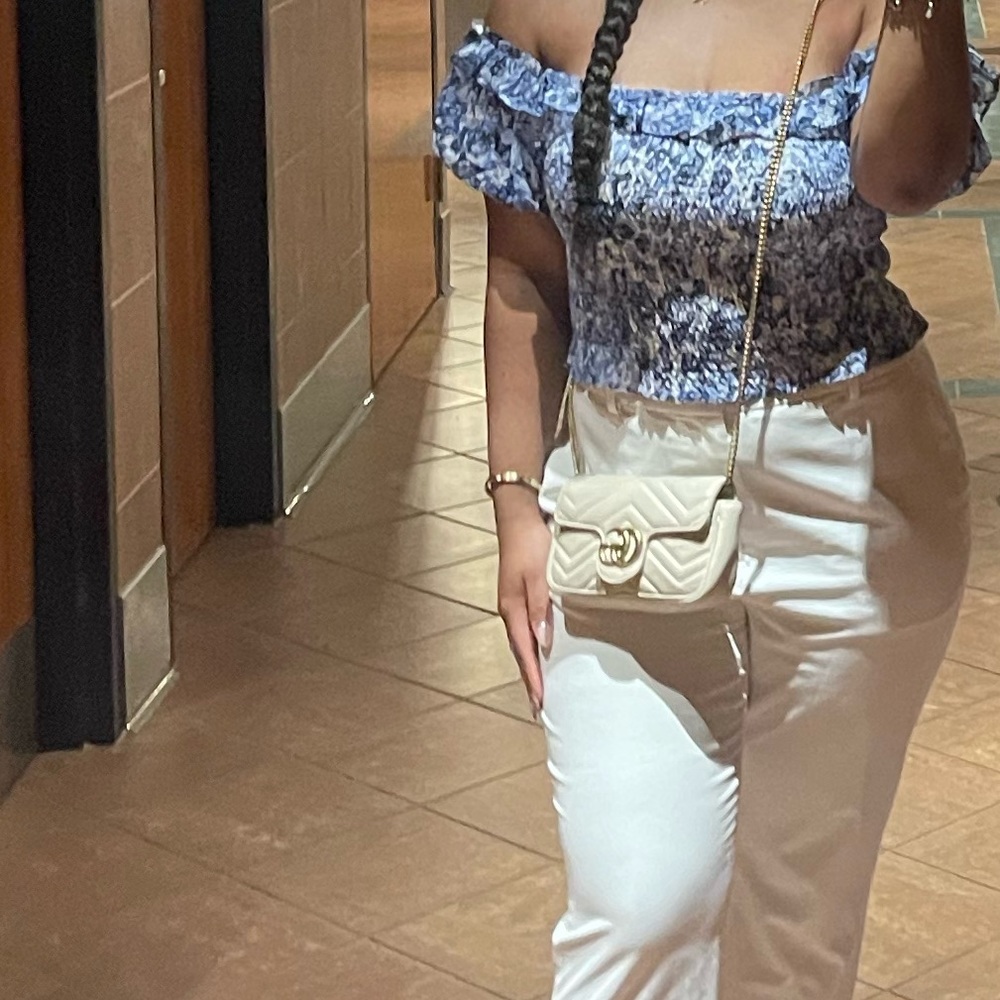 EXPRESS Off the shoulder top
